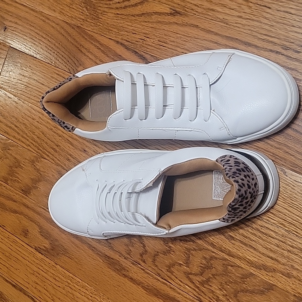 Dolce vita size 8.5 white tennis sneakers